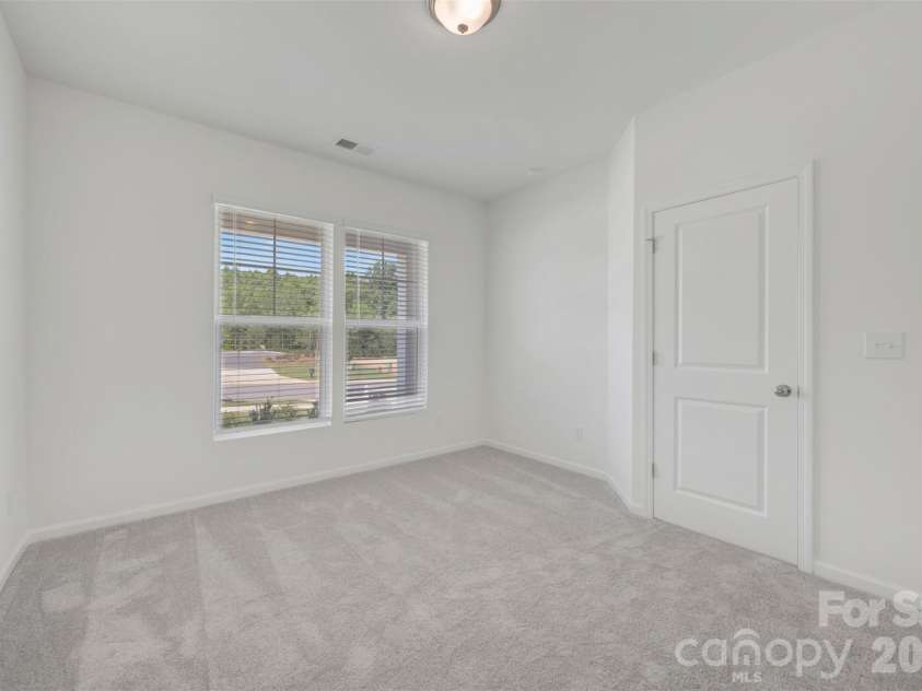 1735 Boulder Ridge Drive, Gastonia, NC 28052.  MLS# CAR4343306, YatesRealty ID 18249. First floor bedroom