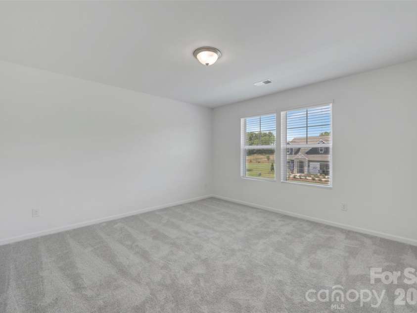 1735 Boulder Ridge Drive, Gastonia, NC 28052.  MLS# CAR4343306, YatesRealty ID 18249. Loft