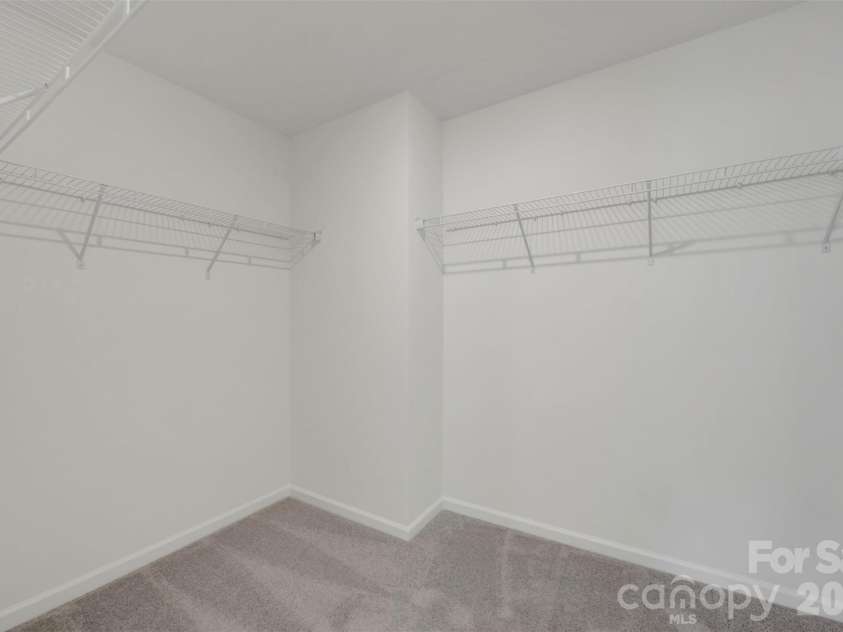 1735 Boulder Ridge Drive, Gastonia, NC 28052.  MLS# CAR4343306, YatesRealty ID 18249. Owner's suite