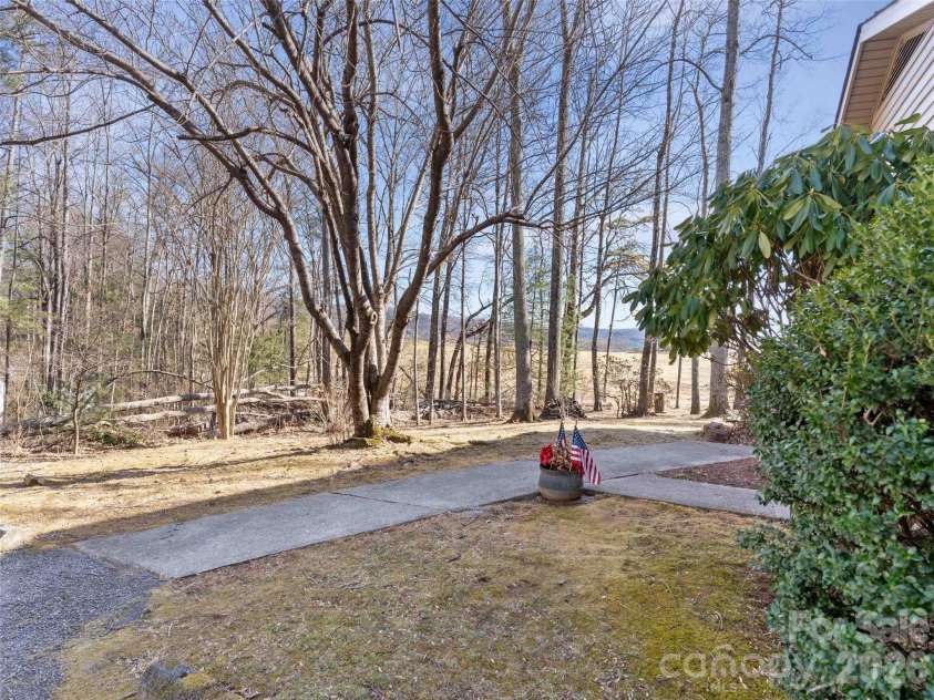 193 Freedom Road, Hendersonville, NC 28792.  MLS# CAR4345392, YatesRealty ID 1825. 
