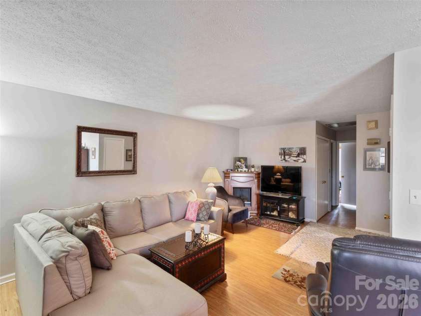 193 Freedom Road, Hendersonville, NC 28792.  MLS# CAR4345392, YatesRealty ID 1825. 