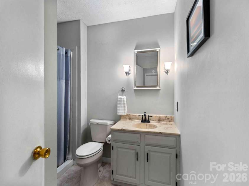 193 Freedom Road, Hendersonville, NC 28792.  MLS# CAR4345392, YatesRealty ID 1825. 