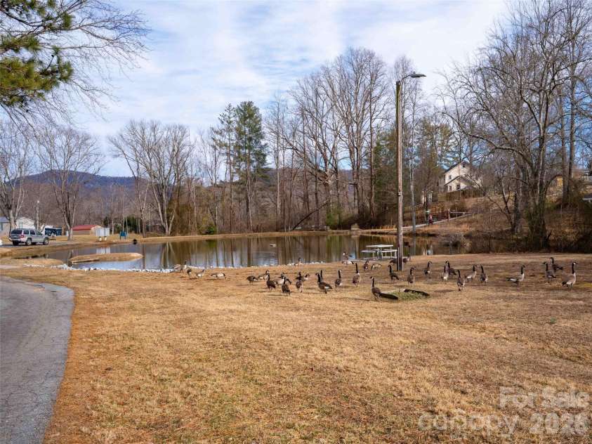193 Freedom Road, Hendersonville, NC 28792.  MLS# CAR4345392, YatesRealty ID 1825. 