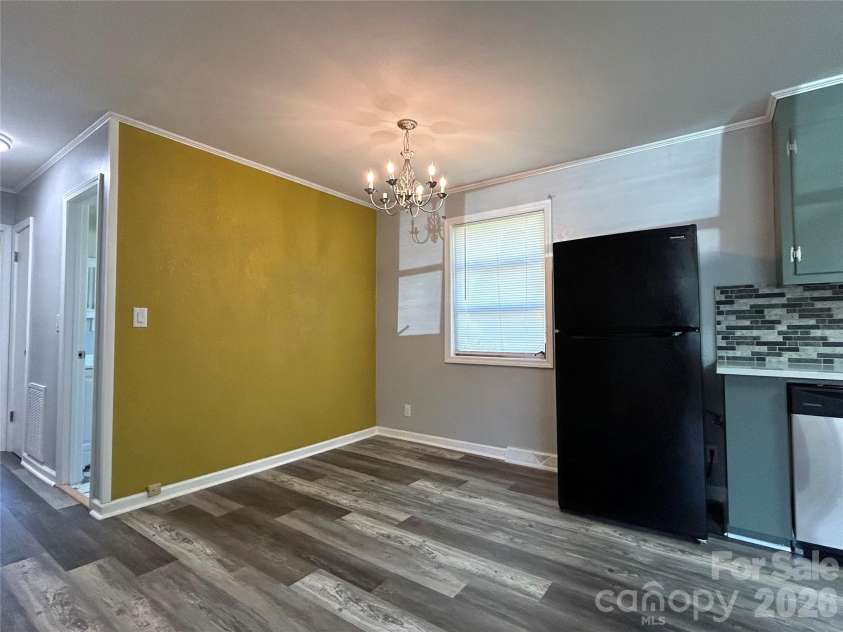2218 5th Avenue, Gastonia, NC 28052.  MLS# CAR4300007, YatesRealty ID 18250. Dining
