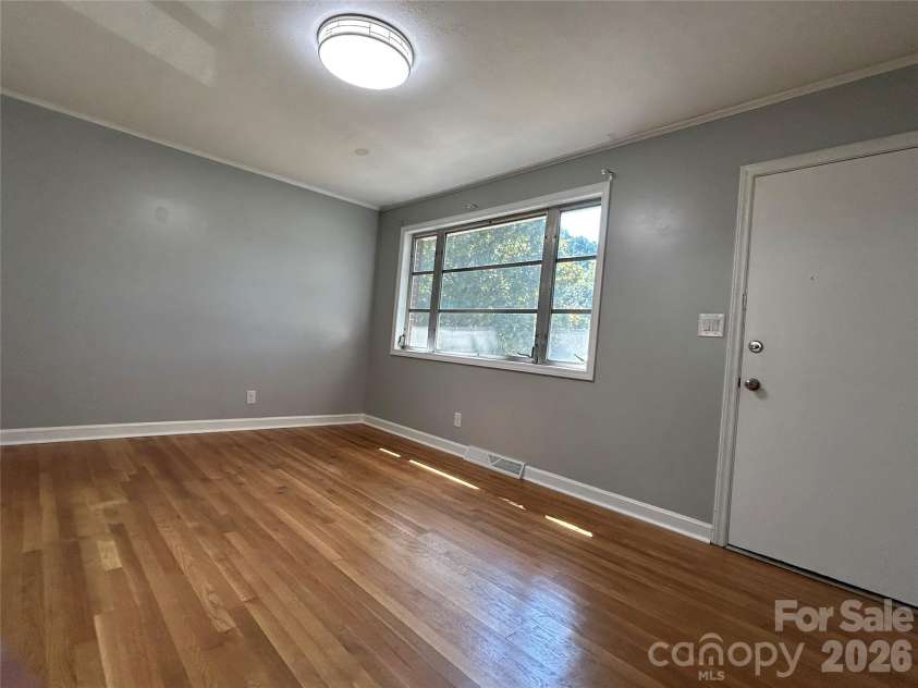 2218 5th Avenue, Gastonia, NC 28052.  MLS# CAR4300007, YatesRealty ID 18250. Living Room