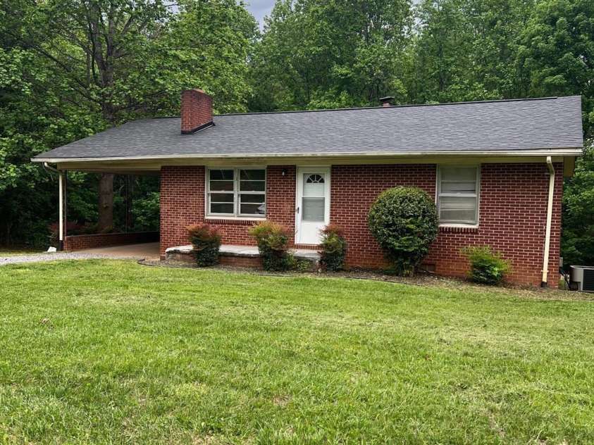 755 Victory Grove Church Road, Lincolnton, NC 28092.  MLS# CAR4250190, YatesRealty ID 18250. 