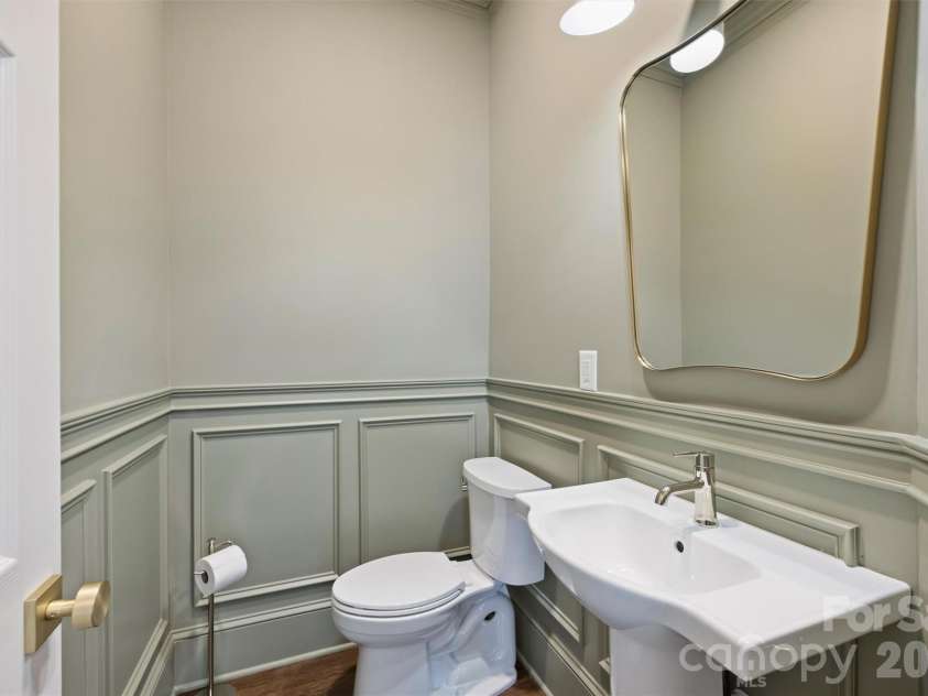 18802 Pentwater Court, Cornelius, NC 28031.  MLS# CAR4351983, YatesRealty ID 18251. 