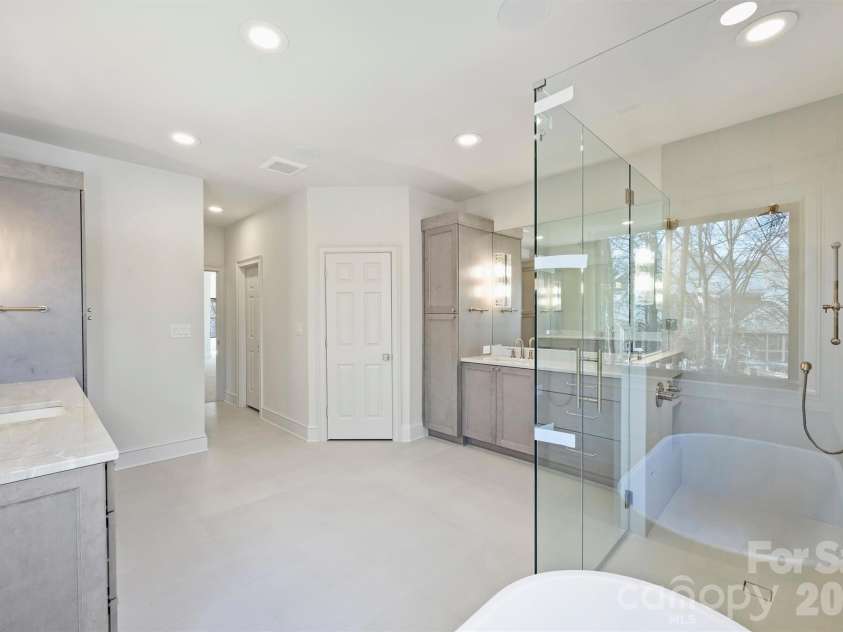 18802 Pentwater Court, Cornelius, NC 28031.  MLS# CAR4351983, YatesRealty ID 18251. 