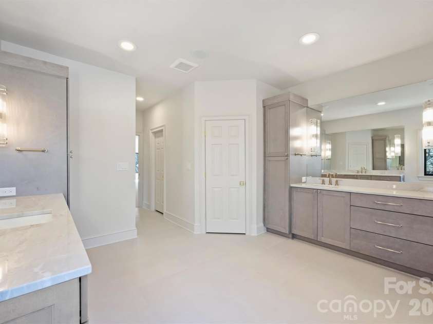 18802 Pentwater Court, Cornelius, NC 28031.  MLS# CAR4351983, YatesRealty ID 18251. 