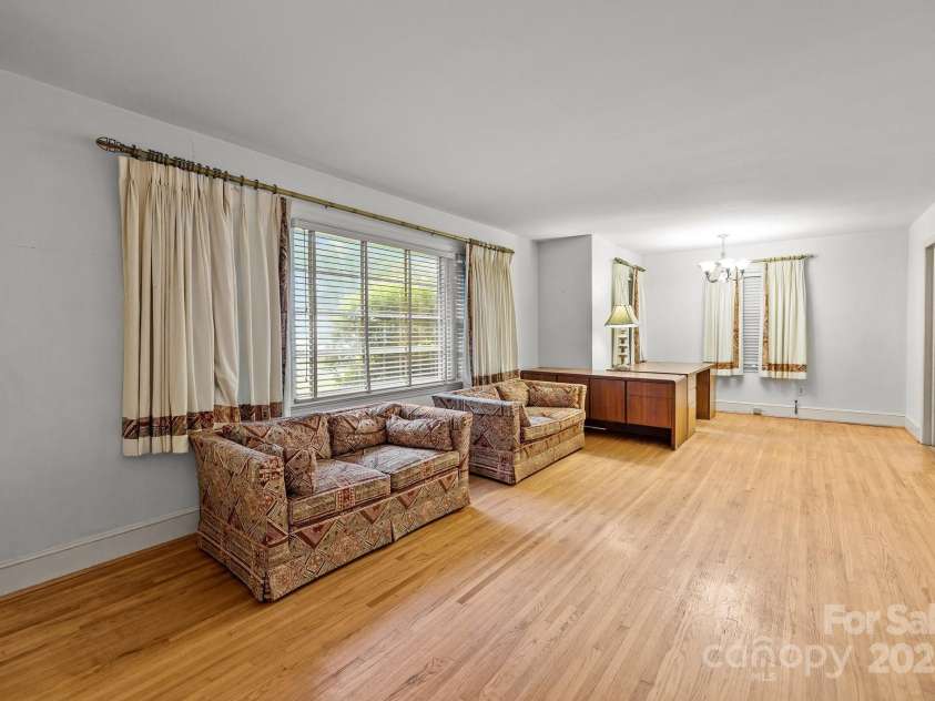 6207 Robinson Church Road, Charlotte, NC 28215.  MLS# CAR4267349, YatesRealty ID 18251. 