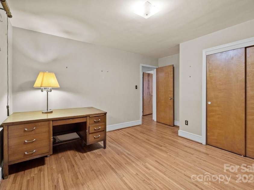 6207 Robinson Church Road, Charlotte, NC 28215.  MLS# CAR4267349, YatesRealty ID 18251. 