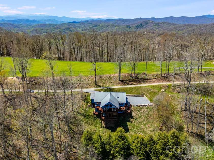 234 Upper Lookout Drive, Mars Hill, NC 28754.  MLS# CAR4363467, YatesRealty ID 18252. Welcome Home