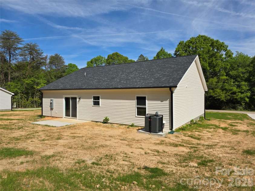 308 Zion Church Road, Clover, SC 29710.  MLS# CAR4334920, YatesRealty ID 18253. 