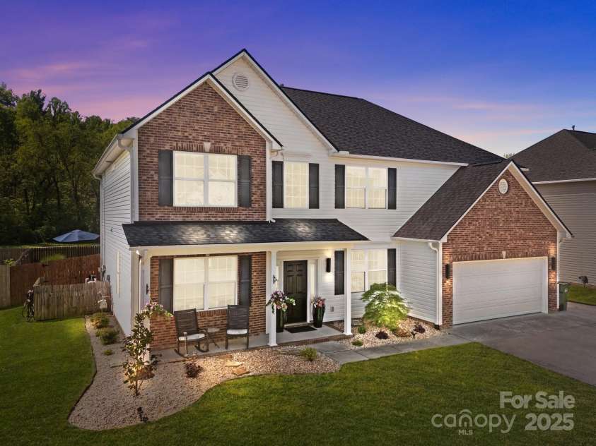 347 Wildbriar Road, Fletcher, NC 28732.  MLS# CAR4250812, YatesRealty ID 18254. 