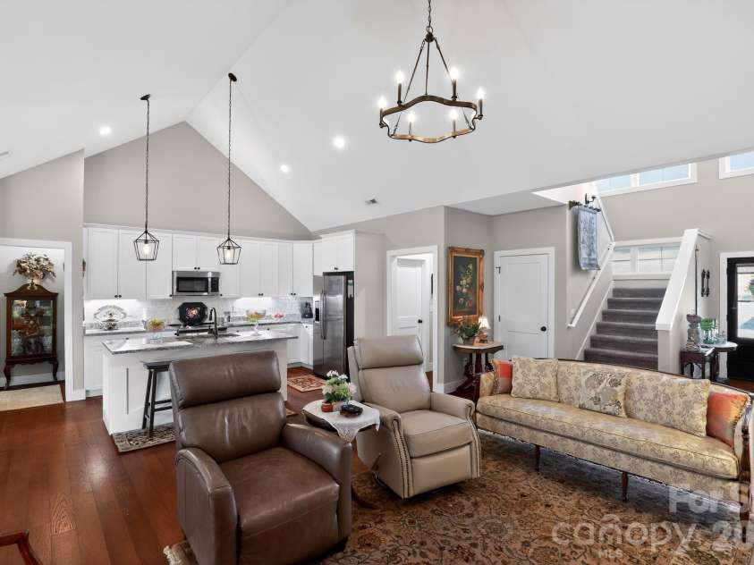 3757 Laurel Park Highway, Hendersonville, NC 28739.  MLS# CAR4371092, YatesRealty ID 18255. 