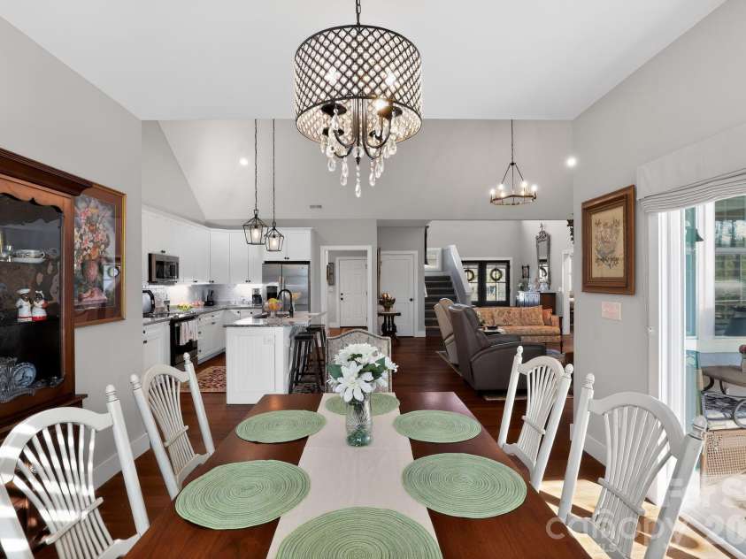 3757 Laurel Park Highway, Hendersonville, NC 28739.  MLS# CAR4371092, YatesRealty ID 18255. 