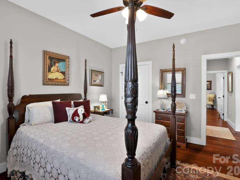 3757 Laurel Park Highway, Hendersonville, NC 28739.  MLS# CAR4371092, YatesRealty ID 18255. 