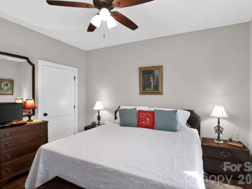 3757 Laurel Park Highway, Hendersonville, NC 28739.  MLS# CAR4371092, YatesRealty ID 18255. 