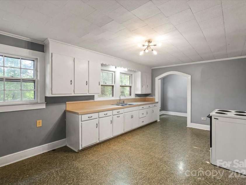 24515 Saint Martin Road, Albemarle, NC 28001.  MLS# CAR4258248, YatesRealty ID 18256. 