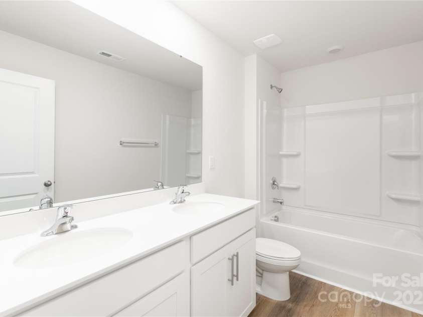 111 Rustling Waters Drive, Mooresville, NC 28117.  MLS# CAR4222121, YatesRealty ID 18257. 