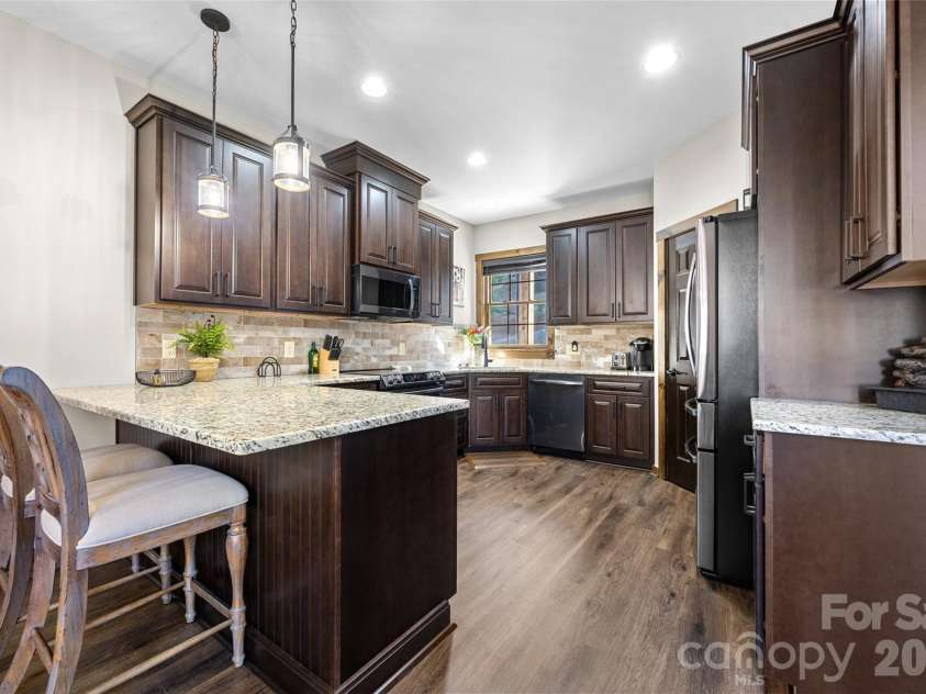 446 Green Meadows Drive, Todd, NC 28684.  MLS# CAR4375969, YatesRealty ID 18257. 
