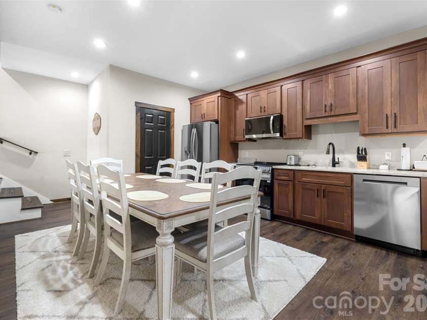 446 Green Meadows Drive, Todd, NC 28684.  MLS# CAR4375969, YatesRealty ID 18257. 