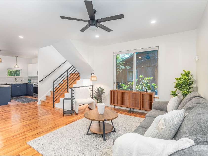 79 Euclid Boulevard, Asheville, NC 28806.  MLS# CAR4253101, YatesRealty ID 18258. Enjoy this open concept living room, dining, and kitchen area that's wonderful for entertaining