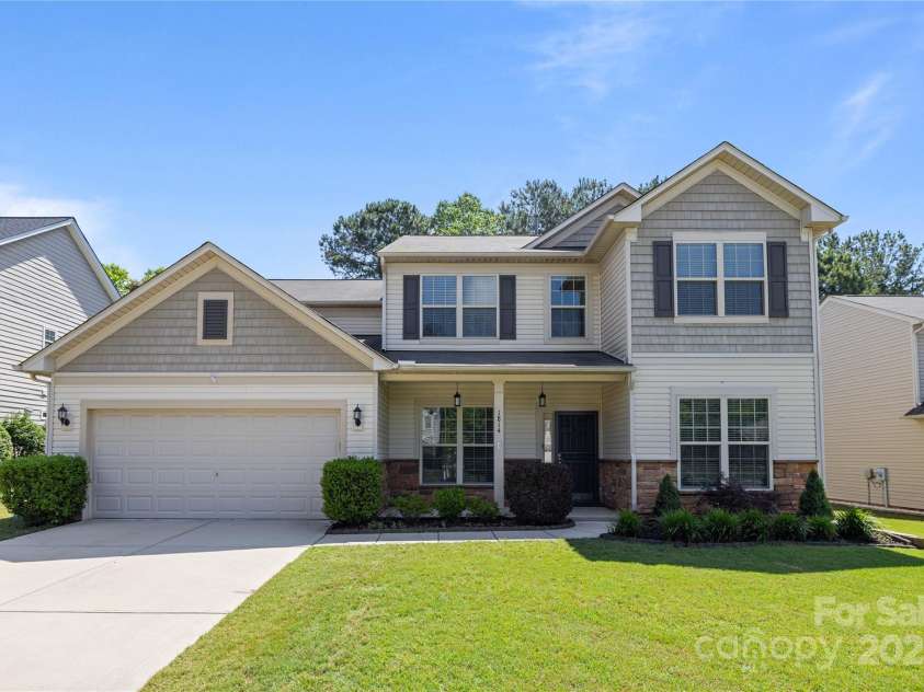 1814 Still Water Lane, Fort Mill, SC 29707.  MLS# CAR4262717, YatesRealty ID 18259. 