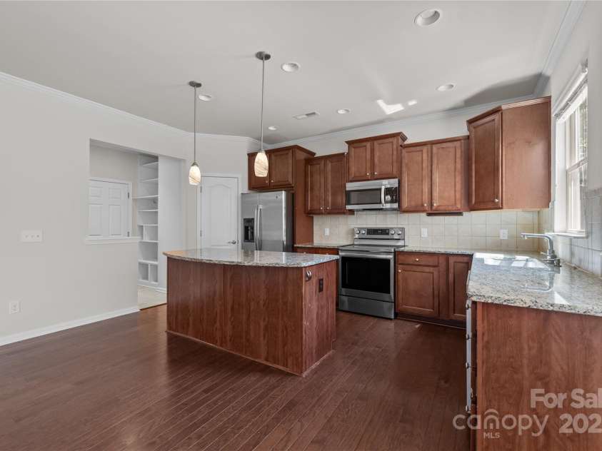 1814 Still Water Lane, Fort Mill, SC 29707.  MLS# CAR4262717, YatesRealty ID 18259. 