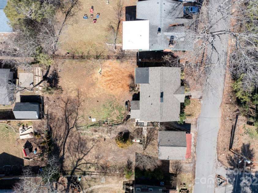 17 & 19 Hubbard Avenue, Asheville, NC 28806.  MLS# CAR4259488, YatesRealty ID 1826. 