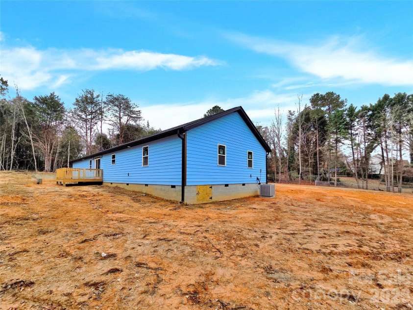 2021 Dogwood Trail, Shelby, NC 28150.  MLS# CAR4347260, YatesRealty ID 1826. 