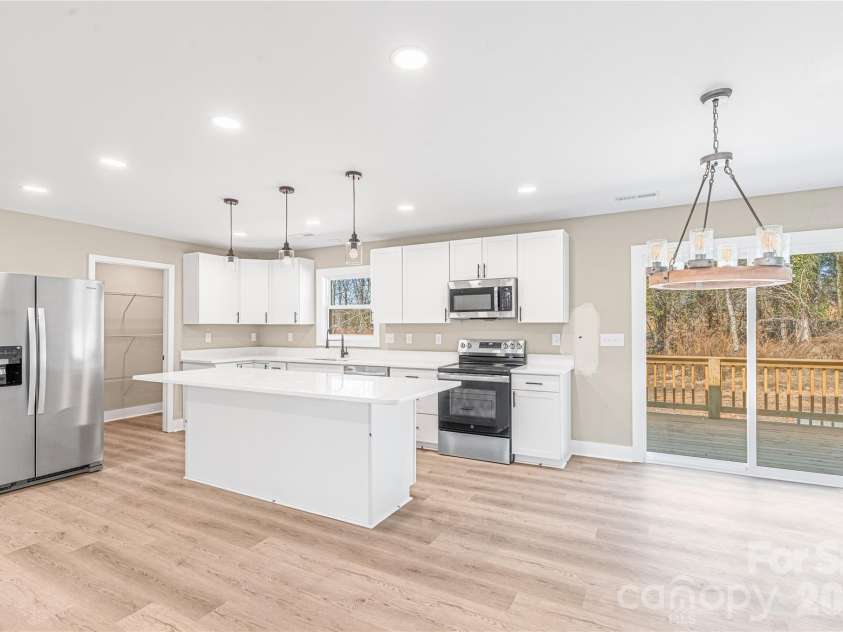 2021 Dogwood Trail, Shelby, NC 28150.  MLS# CAR4417642, YatesRealty ID 1826. KITCHEN
