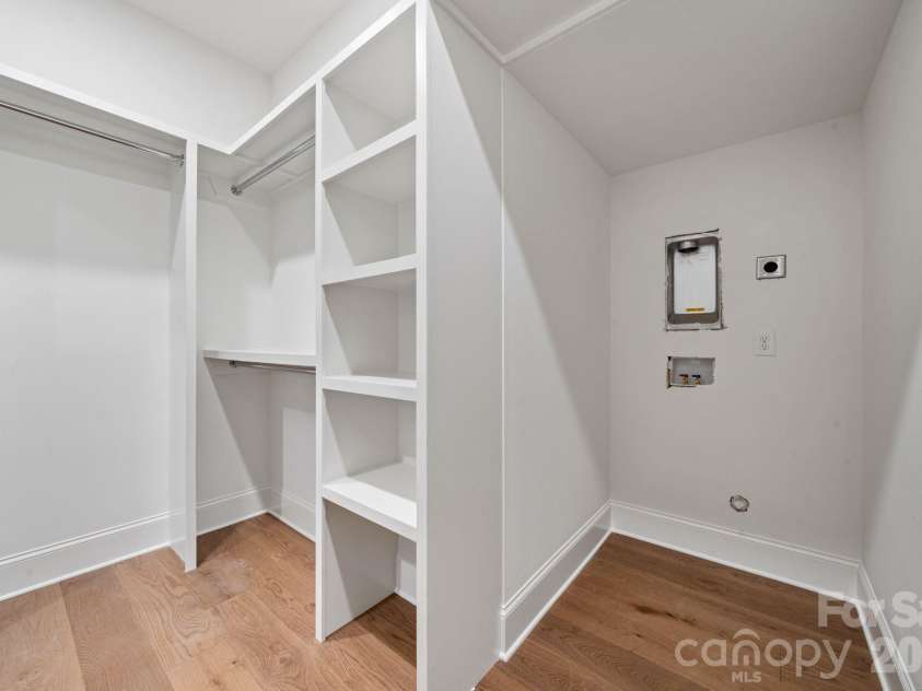 3300 Auburn Avenue, Charlotte, NC 28209.  MLS# CAR4373083, YatesRealty ID 18260. Stackable laundry hook-up in primary closet