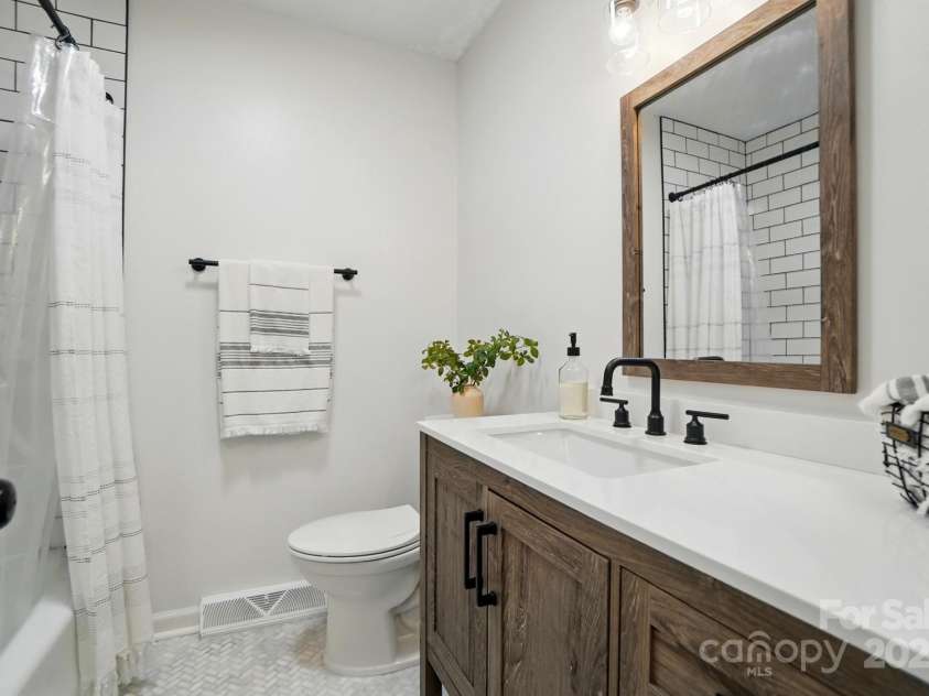 2968 Grace Street, Claremont, NC 28610.  MLS# CAR4258221, YatesRealty ID 18261. 