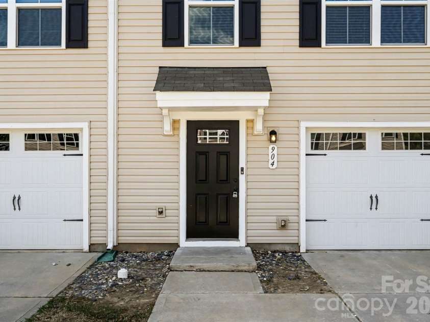 904 Taybyn Road, Fort Mill, SC 29715.  MLS# CAR4367547, YatesRealty ID 18261. 