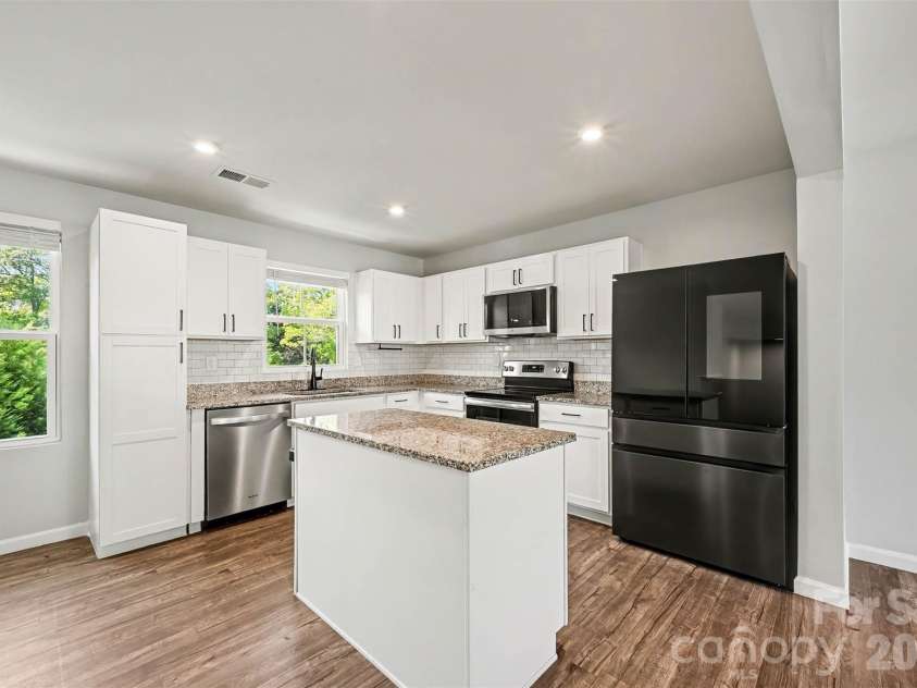 904 Taybyn Road, Fort Mill, SC 29715.  MLS# CAR4367547, YatesRealty ID 18261. 