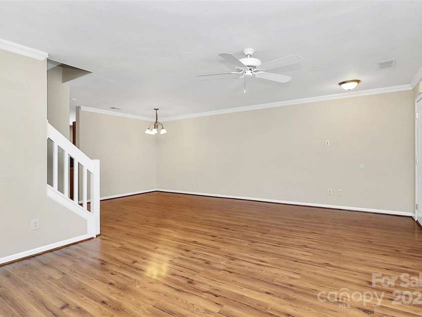 10032 Pergola View Court, Charlotte, NC 28213.  MLS# CAR4267849, YatesRealty ID 18262. 
