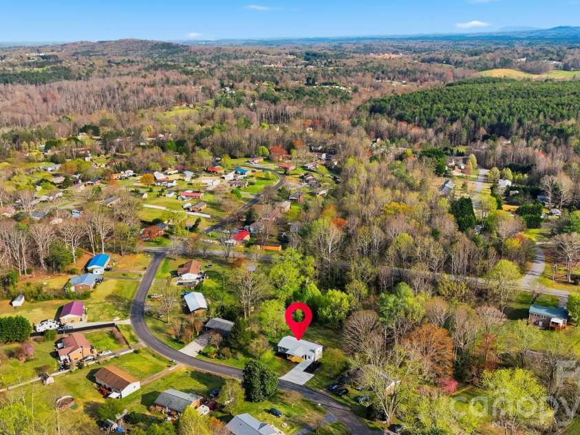 1033 Stagecoach Trail, Lenoir, NC 28645.  MLS# CAR4360293, YatesRealty ID 18263. 