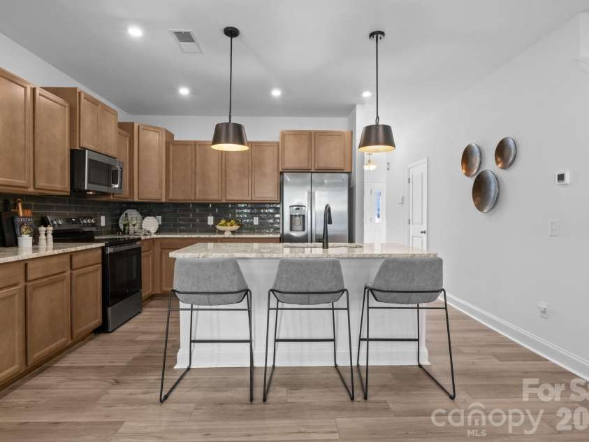 2229 Gladwyne Place, Charlotte, NC 28269.  MLS# CAR4330819, YatesRealty ID 18265. Representative photo from  alternative model kitchen