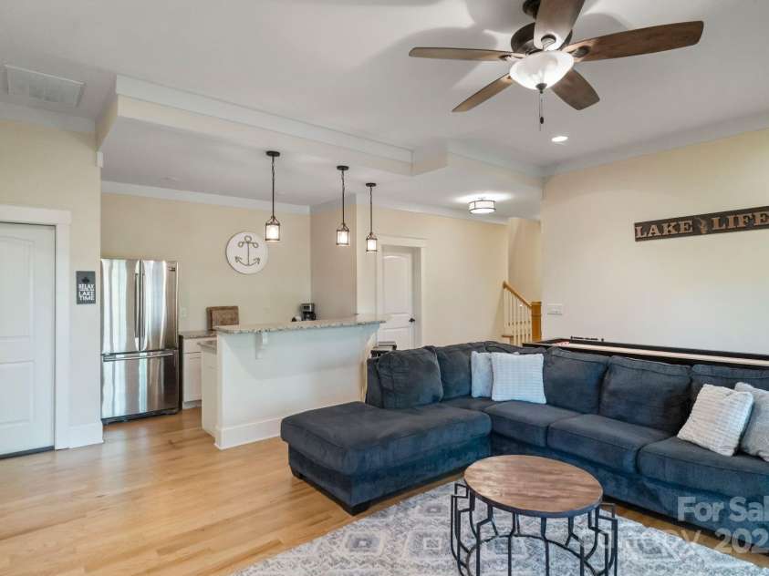 8086 Summit Ridge Drive, Catawba, NC 28609.  MLS# CAR4247819, YatesRealty ID 18265. 