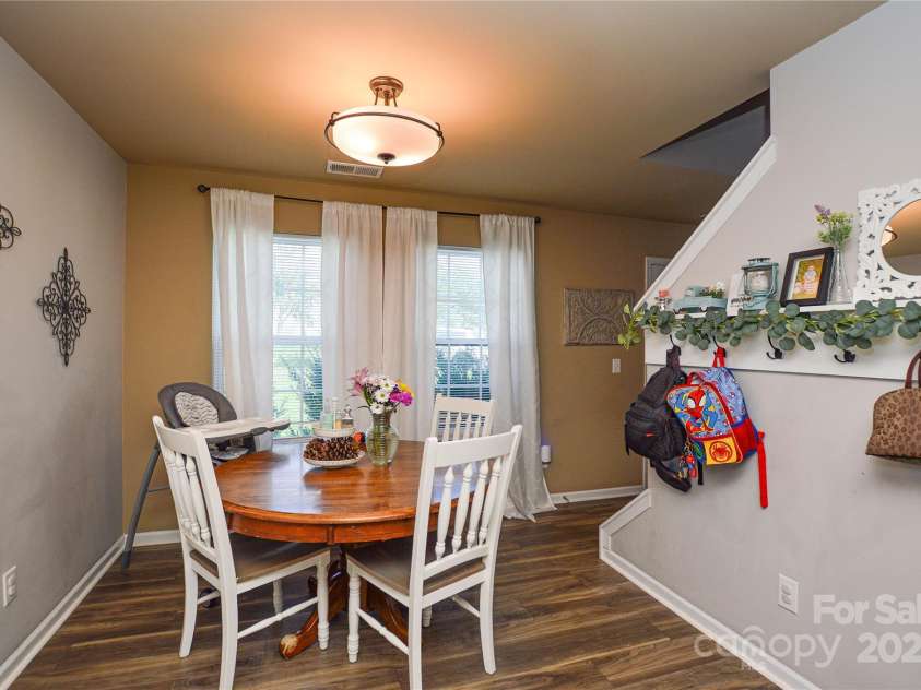 4075 Clover Road, Concord, NC 28027.  MLS# CAR4260608, YatesRealty ID 18266. Breakfast area