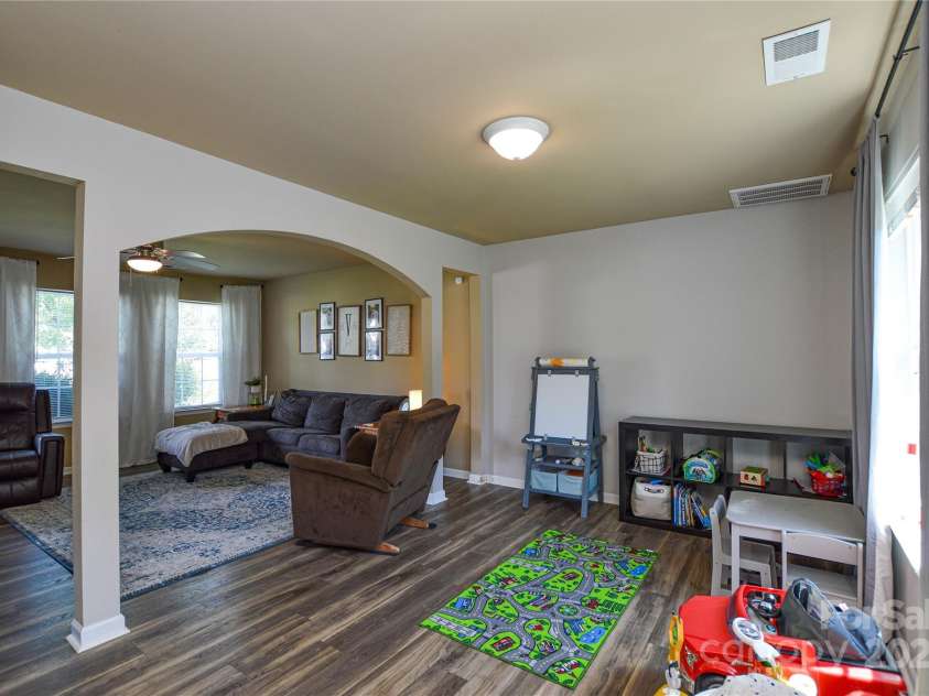 4075 Clover Road, Concord, NC 28027.  MLS# CAR4260608, YatesRealty ID 18266. Dining area