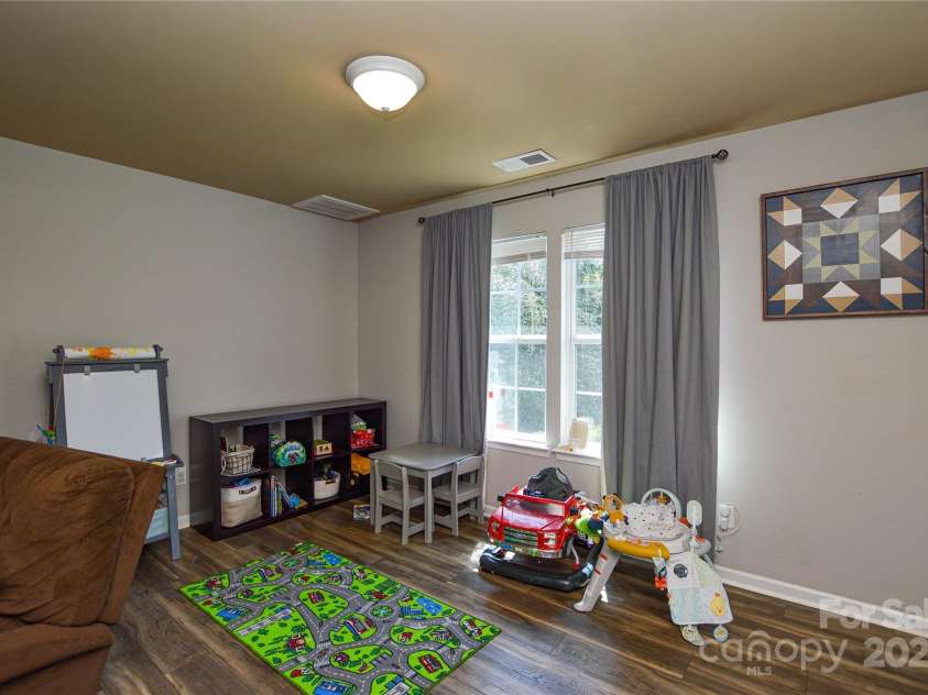 4075 Clover Road, Concord, NC 28027.  MLS# CAR4260608, YatesRealty ID 18266. Dining area