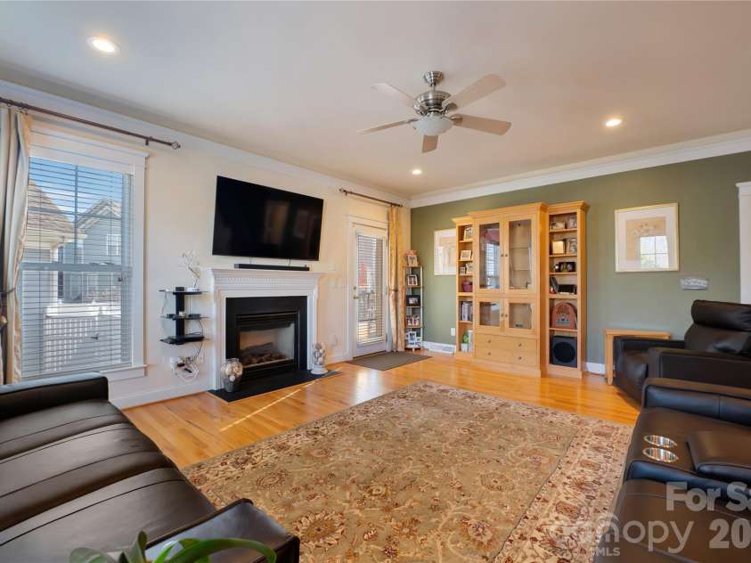 172 Water Oak Drive, Mooresville, NC 28117.  MLS# CAR4335397, YatesRealty ID 18267. 