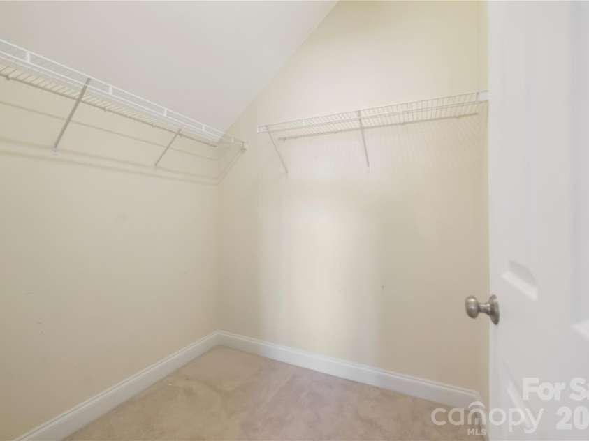 172 Water Oak Drive, Mooresville, NC 28117.  MLS# CAR4335397, YatesRealty ID 18267. 