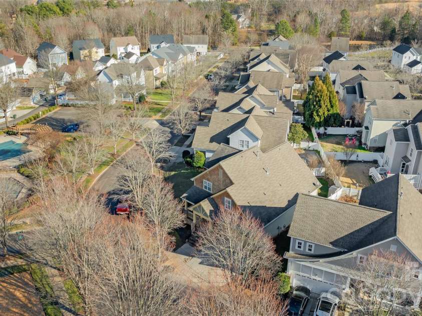 172 Water Oak Drive, Mooresville, NC 28117.  MLS# CAR4335397, YatesRealty ID 18267. 