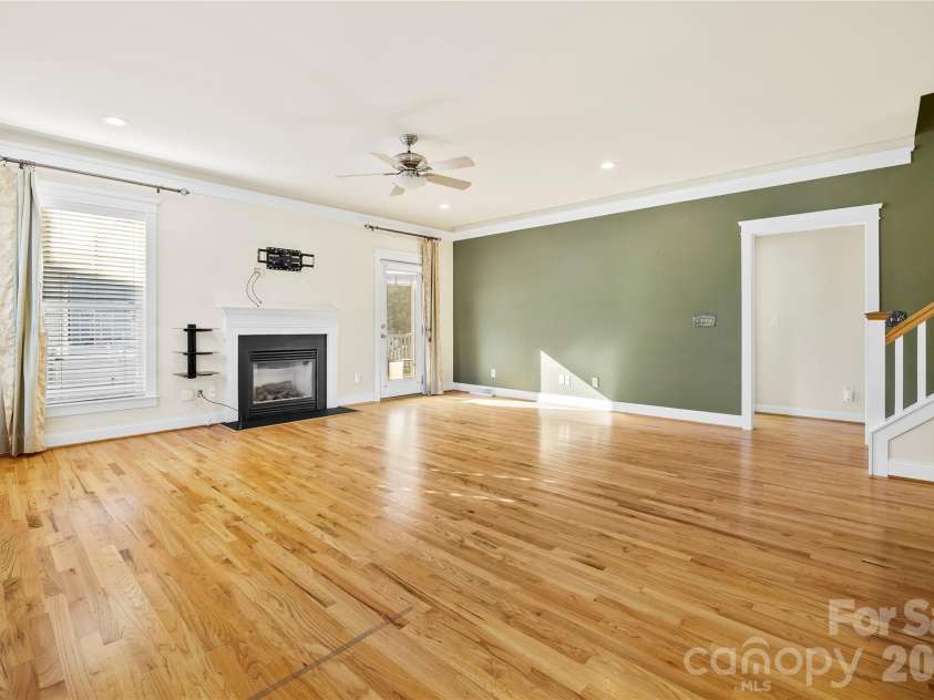 172 Water Oak Drive, Mooresville, NC 28117.  MLS# CAR4335397, YatesRealty ID 18267. 