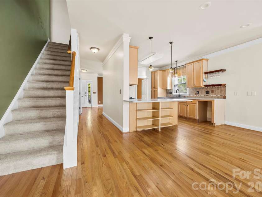 172 Water Oak Drive, Mooresville, NC 28117.  MLS# CAR4335397, YatesRealty ID 18267. 