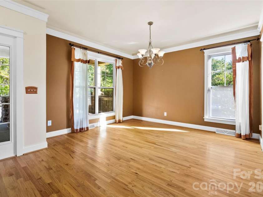 172 Water Oak Drive, Mooresville, NC 28117.  MLS# CAR4335397, YatesRealty ID 18267. 
