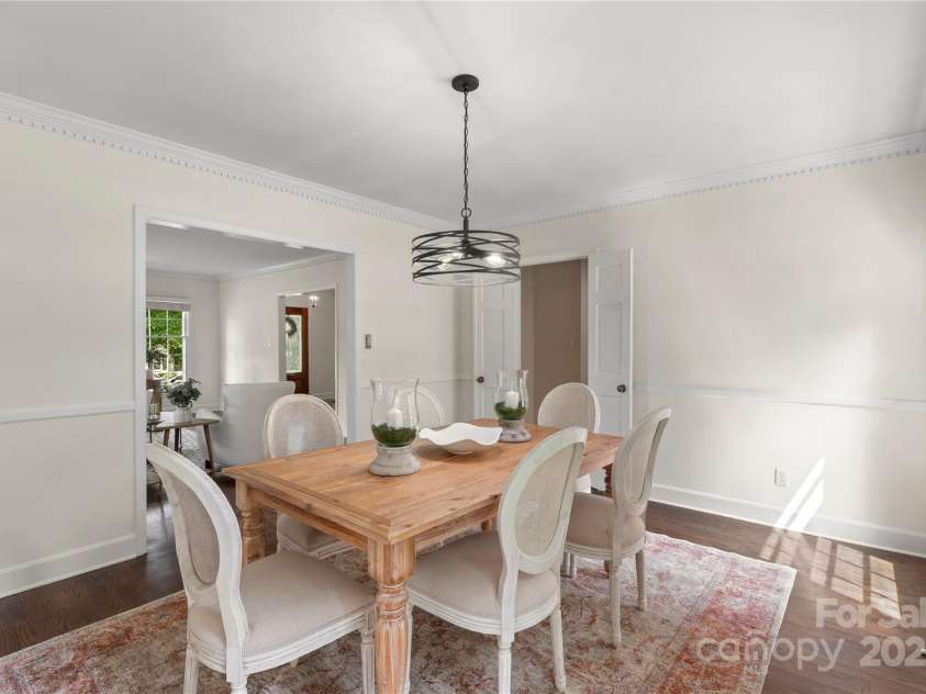 7213 Lancer Drive, Charlotte, NC 28226.  MLS# CAR4267135, YatesRealty ID 18268. 